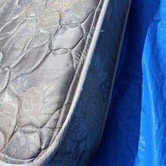 ★ハ4079 【中古品】シモンズ　マットレス　ポケットコイルの画像