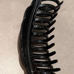 ヘアクリップ　ダイソー