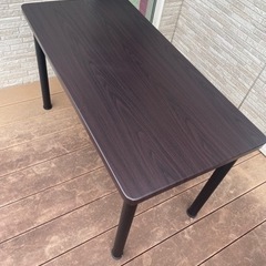 残り1台。家具 テーブル パソコンデスクの画像