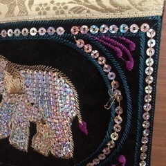 靴/タイ象柄ポシェット　スパンコール　バッグ バッグ ポーチの画像