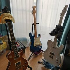 サポートギタリストとしてバンドをお手伝いします！