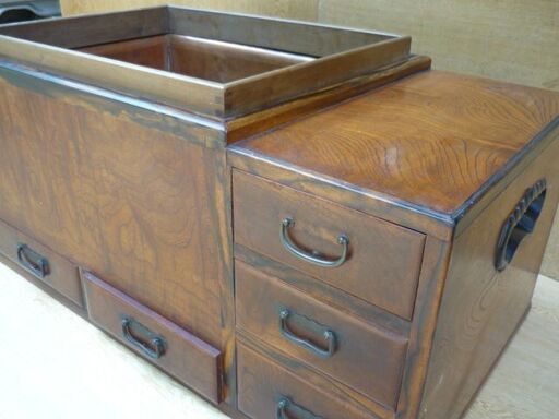 長火鉢　美品　火箸・灰ならし。猫板付き