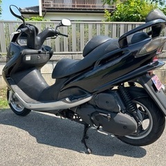 ☆マジェスティ125.FIモデル☆ヨシムラマフラー！走行少なめ☆自賠責付きですぐ乗れます☆プラグなど新品交換で快調！125ccスクーター☆の画像
