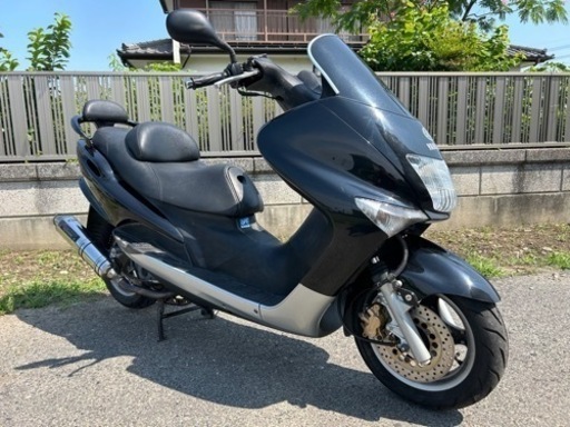 ☆マジェスティ125.FIモデル☆ヨシムラマフラー！走行少なめ☆自賠責付きですぐ乗れます☆プラグなど新品交換で快調！125ccスクーター☆