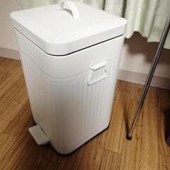 ダストボックス（受け渡し先決まりました）の画像