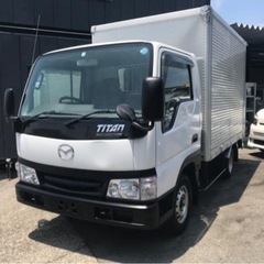 タイタン箱車　パワーゲート付き！1.5t  マニュアル車