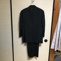 購入価格6万　お値段ご相談ください　試着可　JASLEY 冬物　セットアップ　黒の画像
