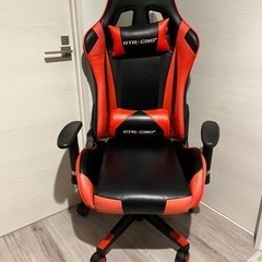 美品GTRACINGゲーミングチェアRED