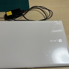 中古美品ノートパソコンNEC LAVIE NS300/H corei3 第七世代の画像