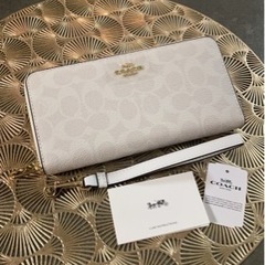 未使用コーチ長財布