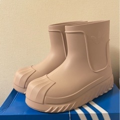 adidasの画像
