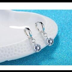 ・/j→→→m17-7ブリリアントカットダイヤモンドＣＺアーチラウンドピアスの画像