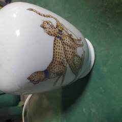 Porcelaine de Paris France ライト　カバー取れています。の画像