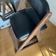 ニトリ　学習イス　スタラPMの画像