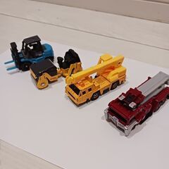 トミカ　4台セット