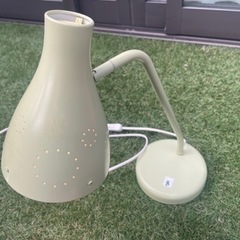 【決まりました】
イケア　IKEA 電気スタンドB