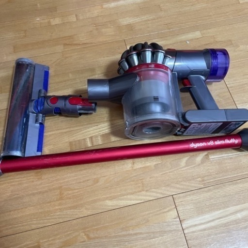 ★ジャンク　正規品　ダイソン　Dyson V8 slim　fluffy★
