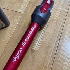★ジャンク　正規品　ダイソン　Dyson V8 slim　fluffy★の画像