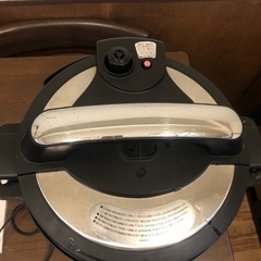 ジャンク品　ワンダーシェフ電気圧力鍋8Lの画像