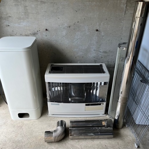 サンポット 煙突式ストーブ SUNPOT　KSH-7010RC　2015年製　燃焼確認済み　90ℓ灯油タンク付き