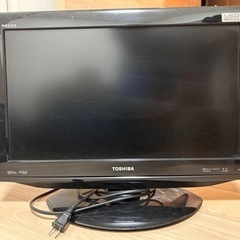 テレビ22型　東芝レグザ