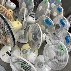 残りわずか！扇風機 500円〜4500円