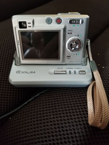 値下げ中。激安。激安商品多数出品中。CASIO EXILIM 早い者勝ち。