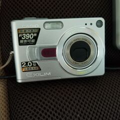 値下げ中。激安。激安商品多数出品中。CASIO EXILIM 早い者勝ち。の画像