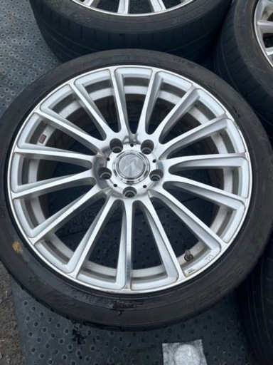 プリウスなど　18インチ　PCD114.3 7.5J 5穴