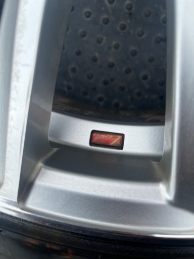 プリウスなど　18インチ　PCD114.3 7.5J 5穴