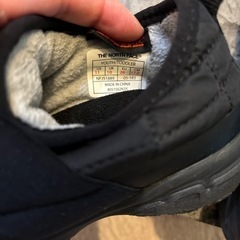 お取引中
【美品】THE North Face kidsシューズの画像