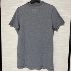 アバクロ　【再々値下げ！】Abecrombie Ｔシャツ　グレー　メンズMの画像