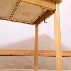 人気のMUJI(無印良品)のオーク無垢材パーソナルデスク。シンプルでオシャレなデザインとナチュラルな質感がインテリアのアクセントになるデスク♪学習机はもちろんパソコンデスクや事務机に最適です！！の画像