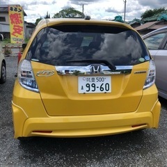 トヨタ　フィット　ハイブリッドの画像