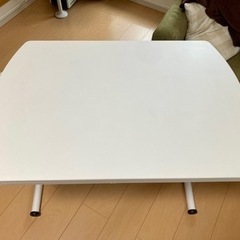 昇降テーブルの画像