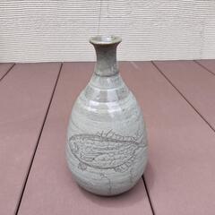 徳利(灰色 魚柄)／アンティーク調の画像