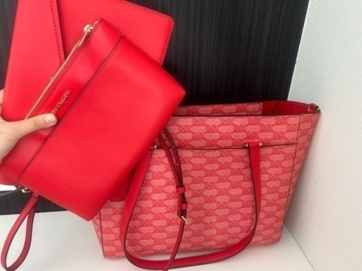 マイケルコース　カバン