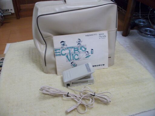 家庭用　電動ミシン　MERRITT-８８００