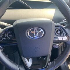☆ご成約☆　月々２万円〜＼誰でも車が買える次世代自社ローン専門店／ 安心の１年保証付き 距離無制限！中古車販売 カーメル小田原店　平成28年 トヨタ　プリウス　140000kmの画像