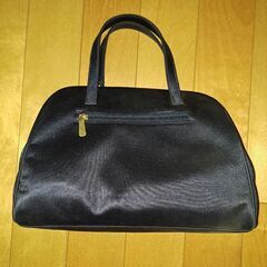 新品ハンドバッグの画像