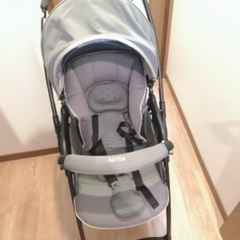 Apricaのベビーカー5000円