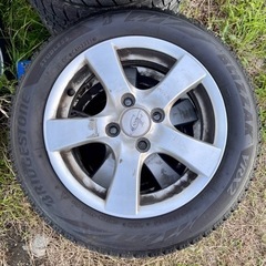 車のパーツ タイヤ、ホイール
