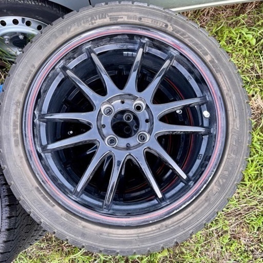 車のパーツ タイヤ、ホイール