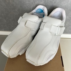 靴/スニーカー　ナースシューズの画像