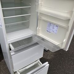 NO 200 🌈北九州市内配送設置無料✨🌈 2020年　ハイセンス 冷蔵庫 幅55.4cm 282L ホワイト HR-D2801W 3ドア 右開き 真ん中野菜室 自動霜取り スリムの画像