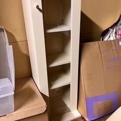 白いオシャレガラス張り棚
