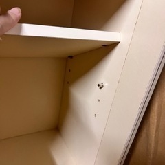 白いオシャレガラス張り棚の画像