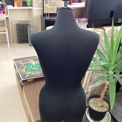 美原店　マネキン　SUNMANNE 店舗 トルソー　女性 の画像