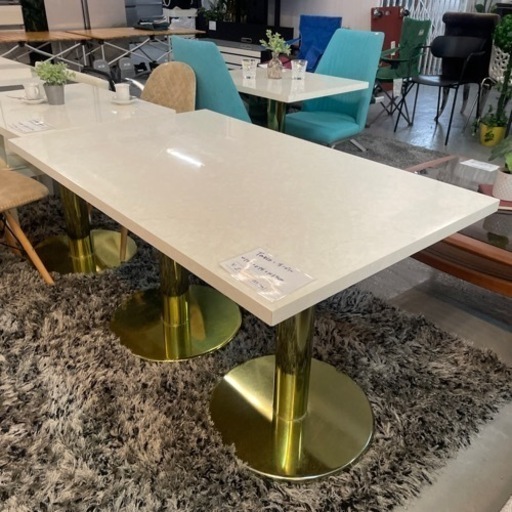 カフェテーブル