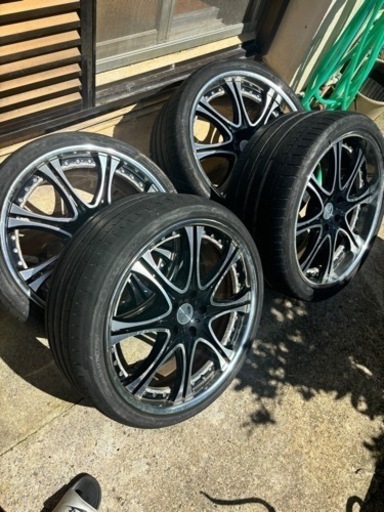 《レオン・ハルト4本セット  21inch 9J~10J 5穴 取り付け用ナット付》VIP仕様車オススメ！最終値下げ‼️